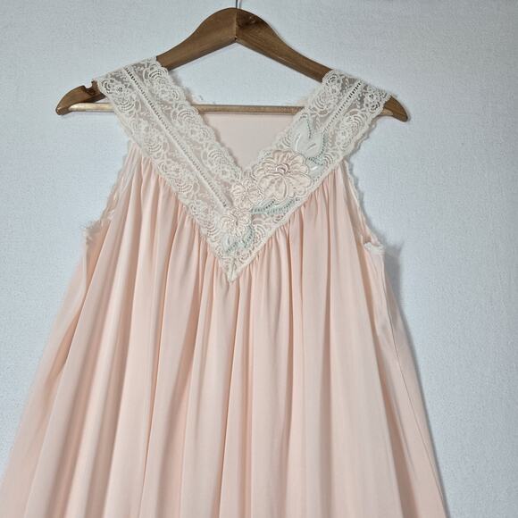 VTG Shadowline Satin Long Nightgown S Peach Sleeveless V-Neck Lace Embr Flowers - Picture 2 of 13